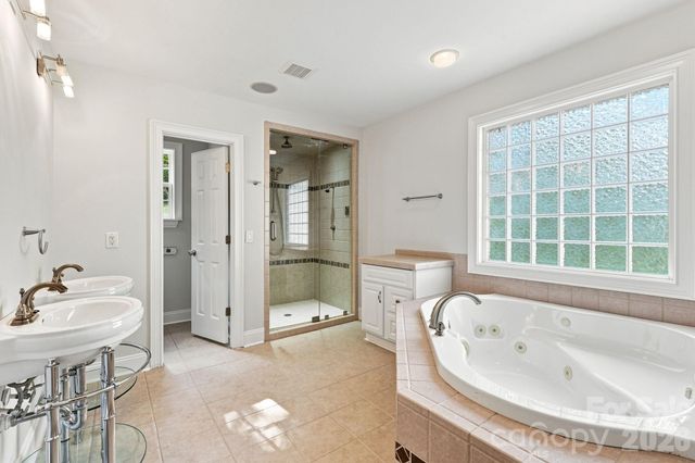 2108 Kirkwood Avenue 3, Charlotte, NC 28203