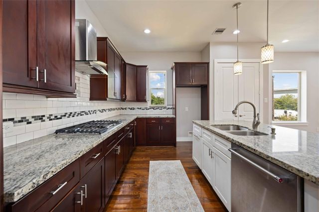 1005 Bingham Street 5, Houston, TX 77007