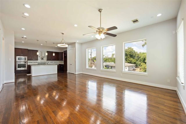 1005 Bingham Street 5, Houston, TX 77007