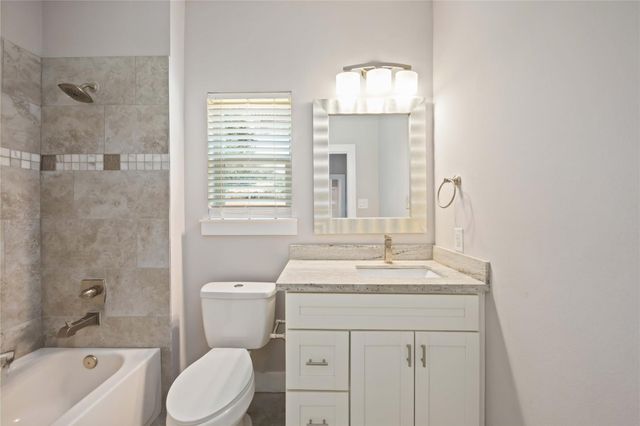 1005 Bingham Street 5, Houston, TX 77007