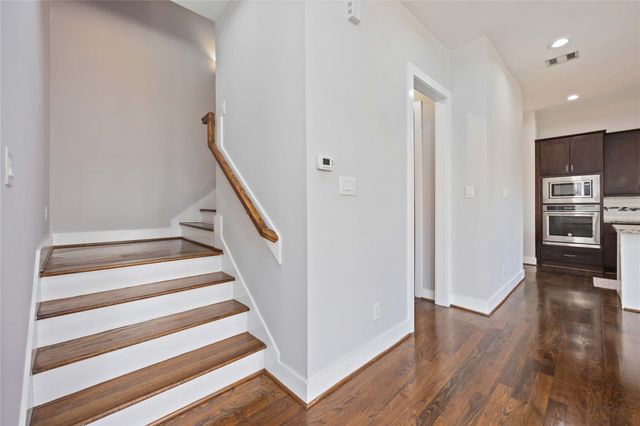 1005 Bingham Street 5, Houston, TX 77007