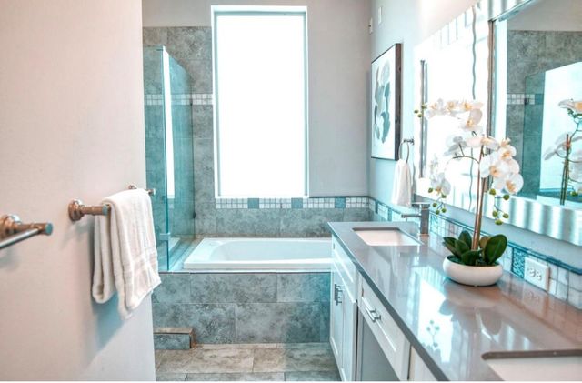 1005 Bingham Street 5, Houston, TX 77007