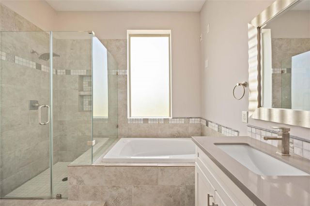 1005 Bingham Street 5, Houston, TX 77007