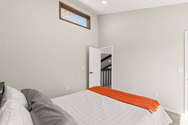 8837 NW 71st Court, Johnston, IA 50131