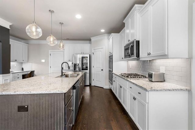 191 Crystal Lake Boulevard, Hampton, GA 30228