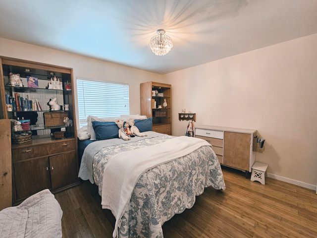 5346 Clippert Street, Dearborn Heights, MI 48125