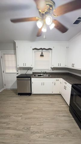 1746 E Avalon Circle, Charleston, SC 29407