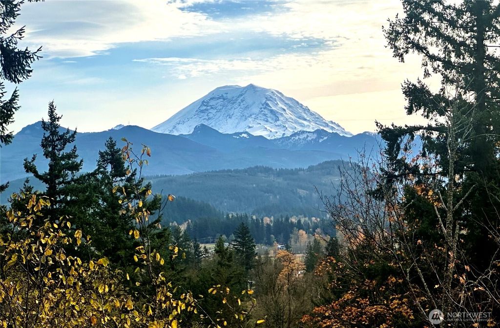 27325 SE 402nd, Enumclaw, WA 98022