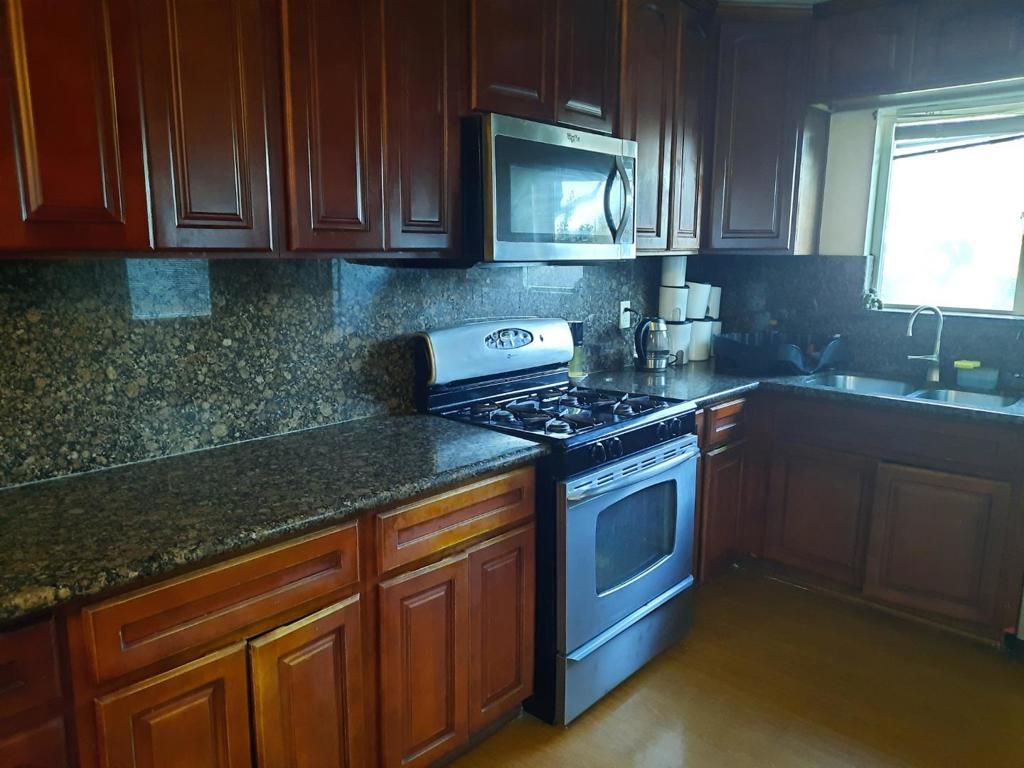 Image 5 of property listing at 248 Eureka Court, Sunnyvale, CA 94085