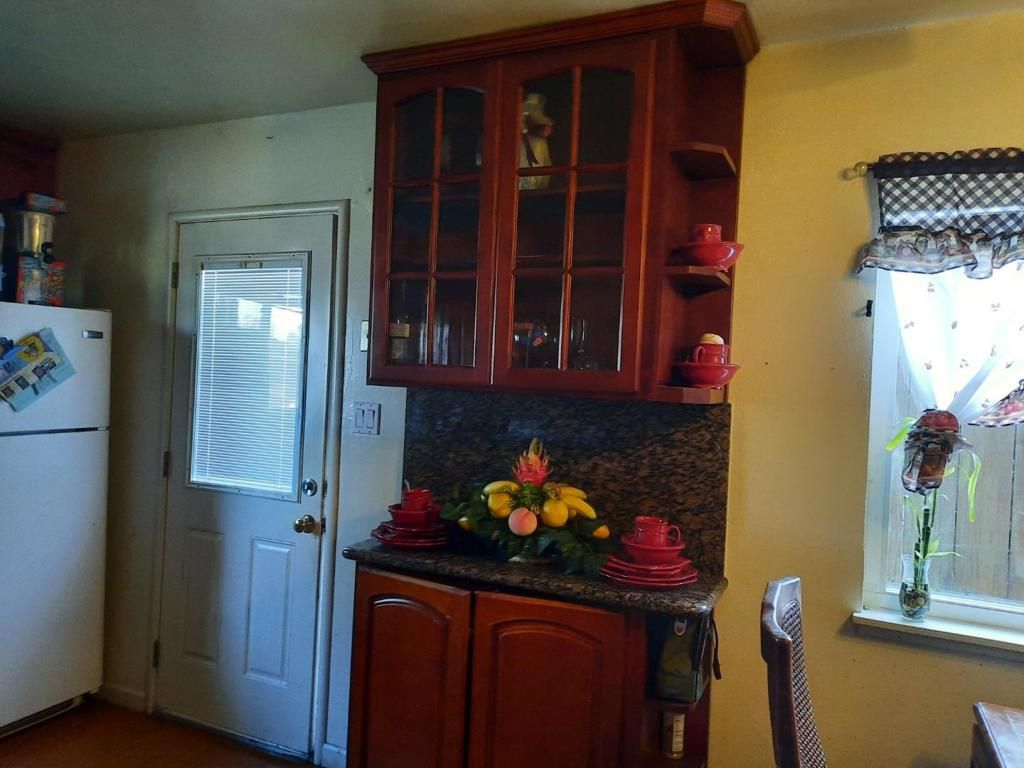 Image 6 of property listing at 248 Eureka Court, Sunnyvale, CA 94085