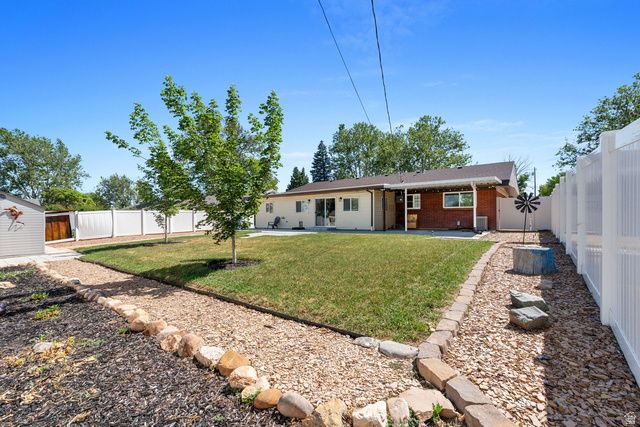 1473 N 200 W, Sunset, UT 84015