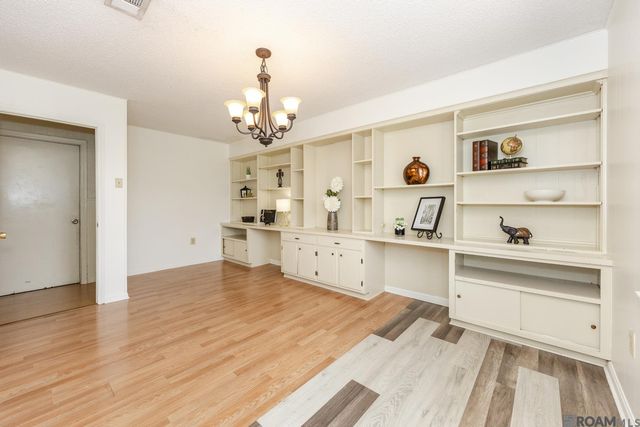 1973 Antonio Rd, Port Allen, LA 70767