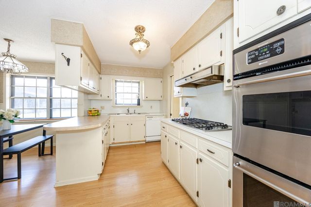 1973 Antonio Rd, Port Allen, LA 70767