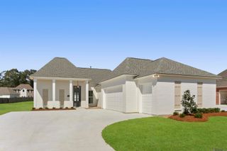 38158 Sweet Briar Dr, Prairieville, LA 70769