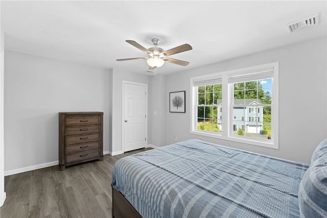 48 Stone Bridge Drive, South Kingstown, RI 02879