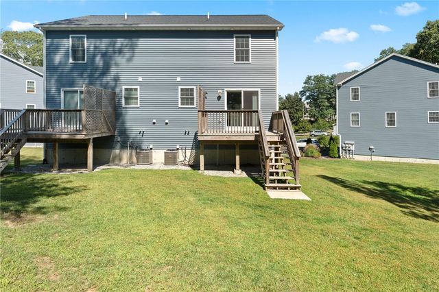 48 Stone Bridge Drive, South Kingstown, RI 02879