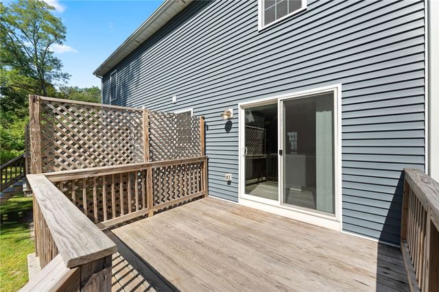 48 Stone Bridge Drive, South Kingstown, RI 02879