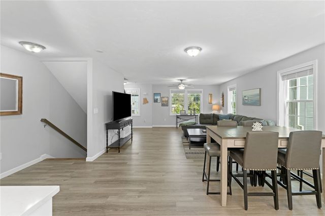 48 Stone Bridge Drive, South Kingstown, RI 02879