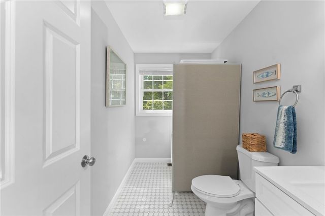 48 Stone Bridge Drive, South Kingstown, RI 02879