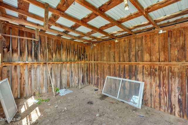 4196 Walker Mountain Road, Bristol, VA 24202