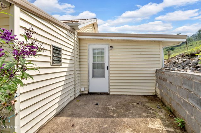 4196 Walker Mountain Road, Bristol, VA 24202