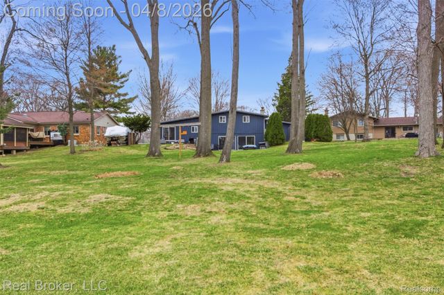 7514 Capri Drive, White Lake Charter Township, MI 48383