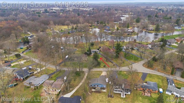 7514 Capri Drive, White Lake Charter Township, MI 48383