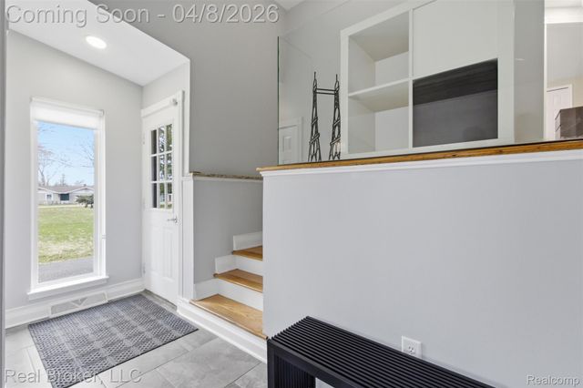 7514 Capri Drive, White Lake Charter Township, MI 48383