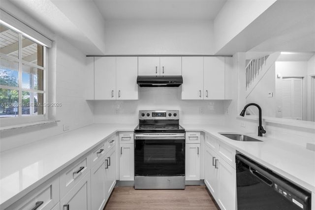 1975 NW 3rd Court 39, Miami, FL 33136