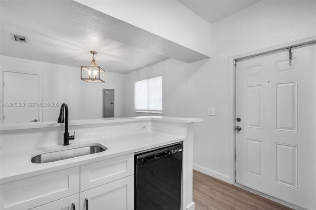 1975 NW 3rd Court 39, Miami, FL 33136