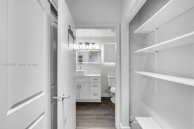 1975 NW 3rd Court 39, Miami, FL 33136