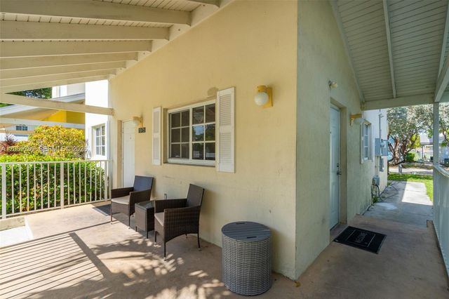 1975 NW 3rd Court 39, Miami, FL 33136