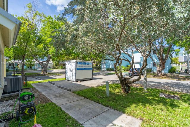 1975 NW 3rd Court 39, Miami, FL 33136