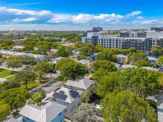 1975 NW 3rd Court 39, Miami, FL 33136