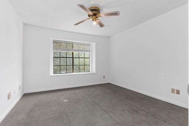 4444 Victory Drive 1108, Houston, TX 77088