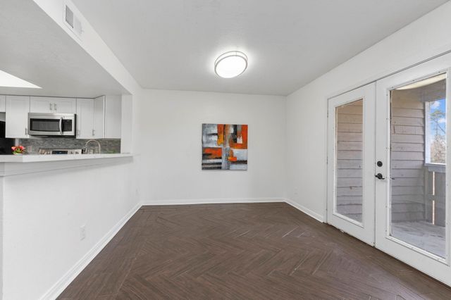 4444 Victory Drive 1108, Houston, TX 77088