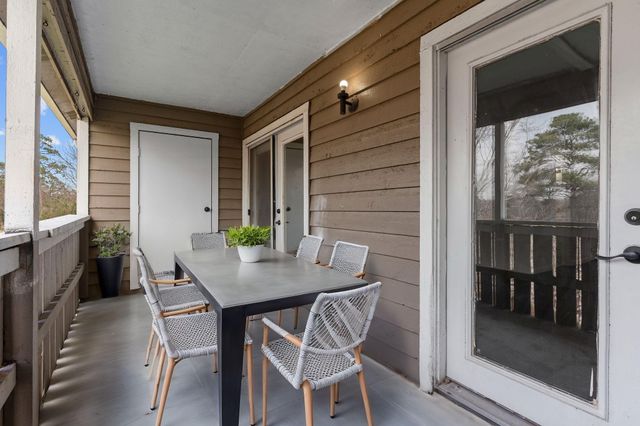 4444 Victory Drive 1108, Houston, TX 77088