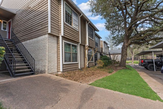 4444 Victory Drive 1108, Houston, TX 77088