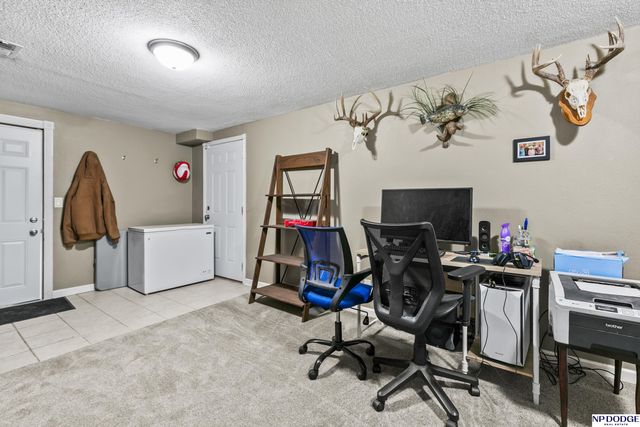 8714 A Street, Omaha, NE 68124