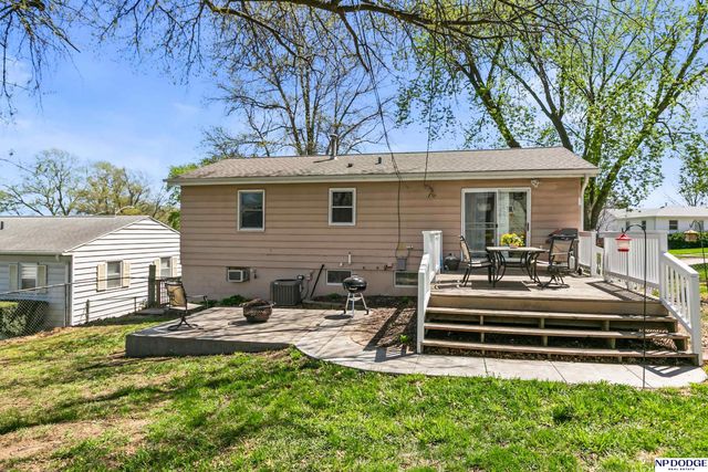 8714 A Street, Omaha, NE 68124