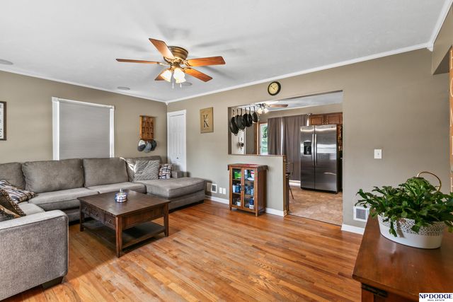 8714 A Street, Omaha, NE 68124