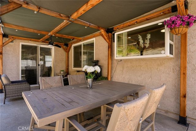 11852 Vanport Avenue, Sylmar, CA 91342