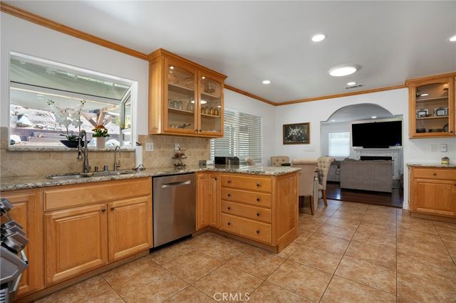 11852 Vanport Avenue, Sylmar, CA 91342