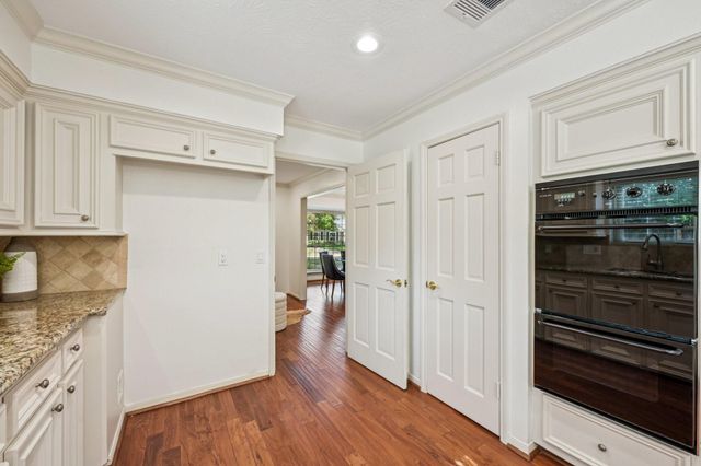 11003 Overbrook Lane, Houston, TX 77042