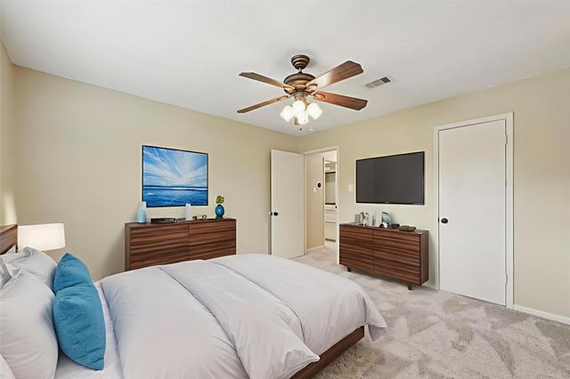 11003 Overbrook Lane, Houston, TX 77042