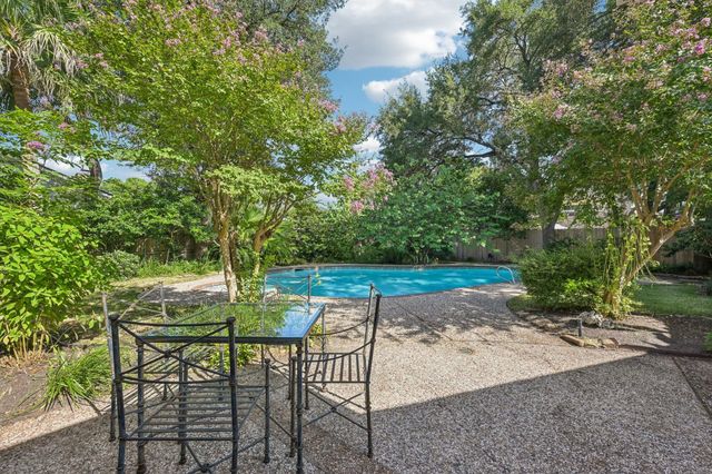 11003 Overbrook Lane, Houston, TX 77042