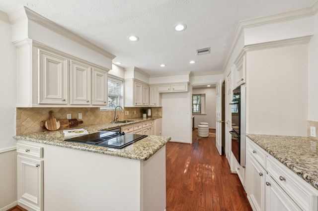 11003 Overbrook Lane, Houston, TX 77042