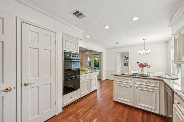 11003 Overbrook Lane, Houston, TX 77042