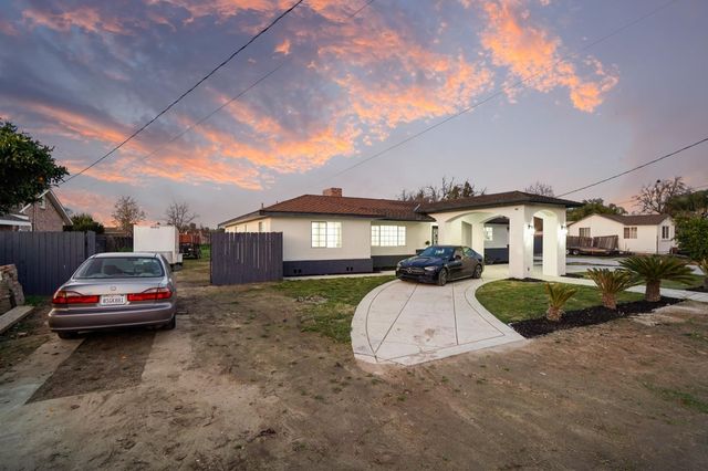 1905 Michel Ave, Modesto, CA 95358