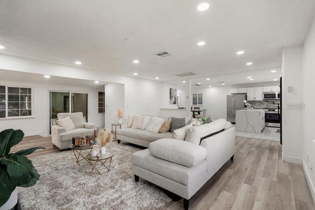 1905 Michel Ave, Modesto, CA 95358